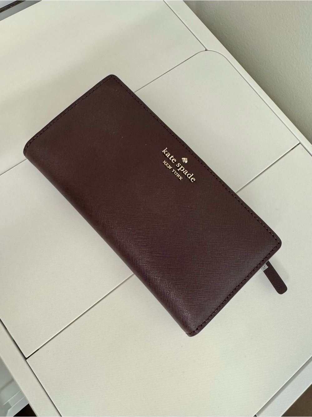 NWT Kate Spade Laurel Way Stacy Wallet – Chocolate Cherry Saffiano Leather